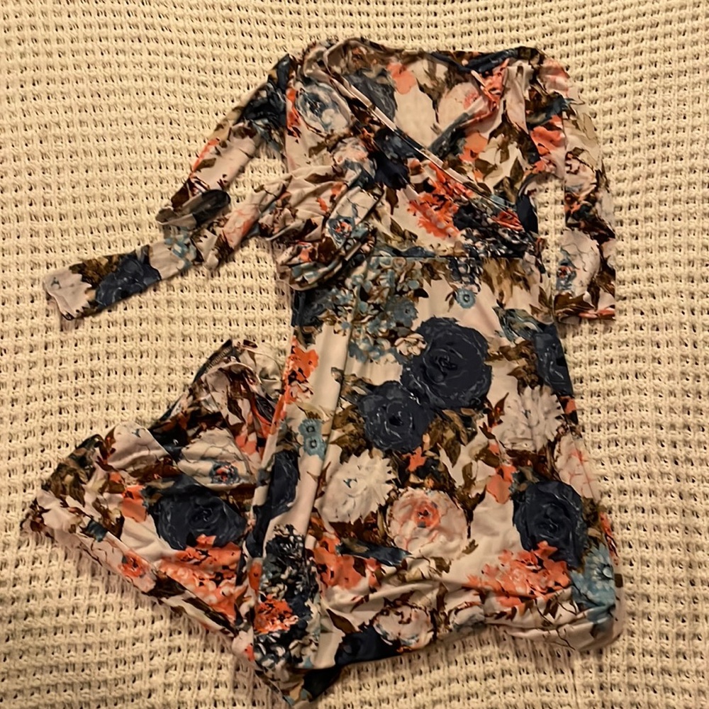 Beautiful floral maxi maternity dress - so soft!